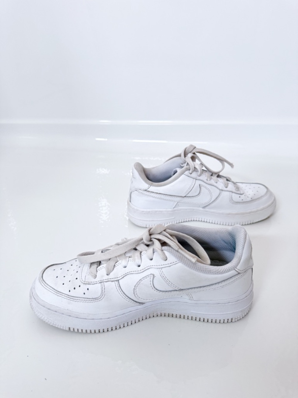 Nike Air Force 1 Kids 4Y White Sneakers | Classic Low Top | Good Condition - Picture 10 of 11